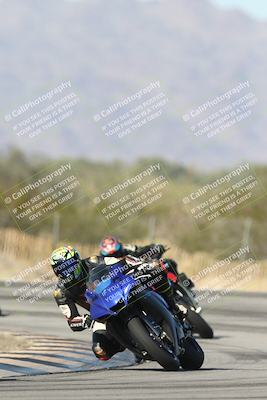 media/Dec-01-2025-Moto Forza (Mon) [[2daa91e15f]]/1-Advanced Group/Session 3 (Turn 3)/